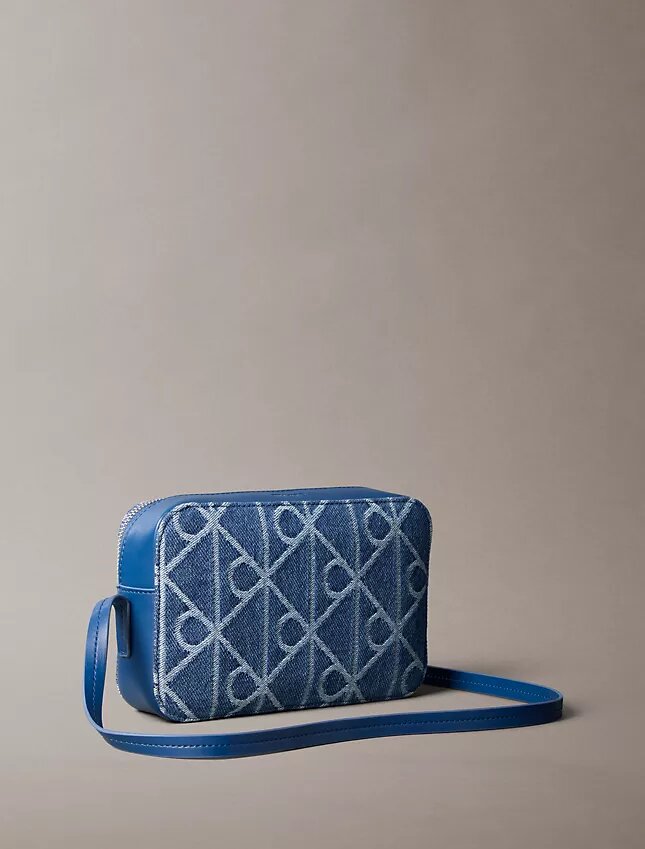 Bolso para cámara de Denim con logotipo en todo el diseño Bolso para cámara de Denim con logotipo en todo el diseño