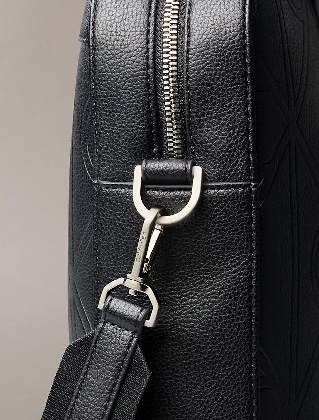 Bolso para el trabajo con logotipo en relieve Bolso para el trabajo con logotipo en relieve