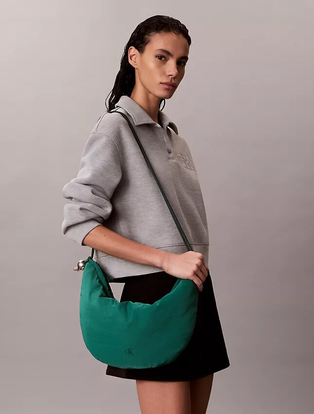Bolso pequeño Crescent de nailon Bolso pequeño Crescent de nailon