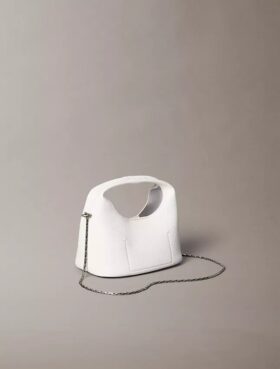 Bolso pequeño holgado con textura granulada