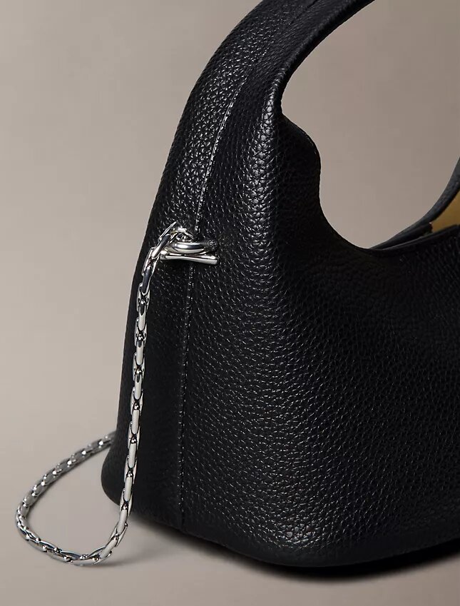 Bolso pequeño holgado con textura granulada Bolso pequeño holgado con textura granulada