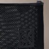 Bolso tipo cubo con emblema de malla Bolso tipo cubo con emblema de malla