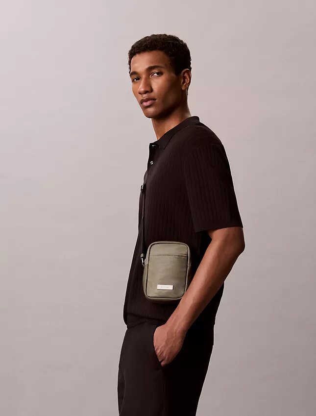 Bolso tipo reportero delgado Bolso tipo reportero delgado