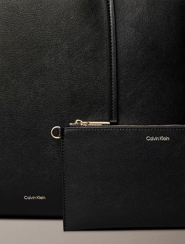 Bolso tote con logotipo metalizado Bolso tote con logotipo metalizado