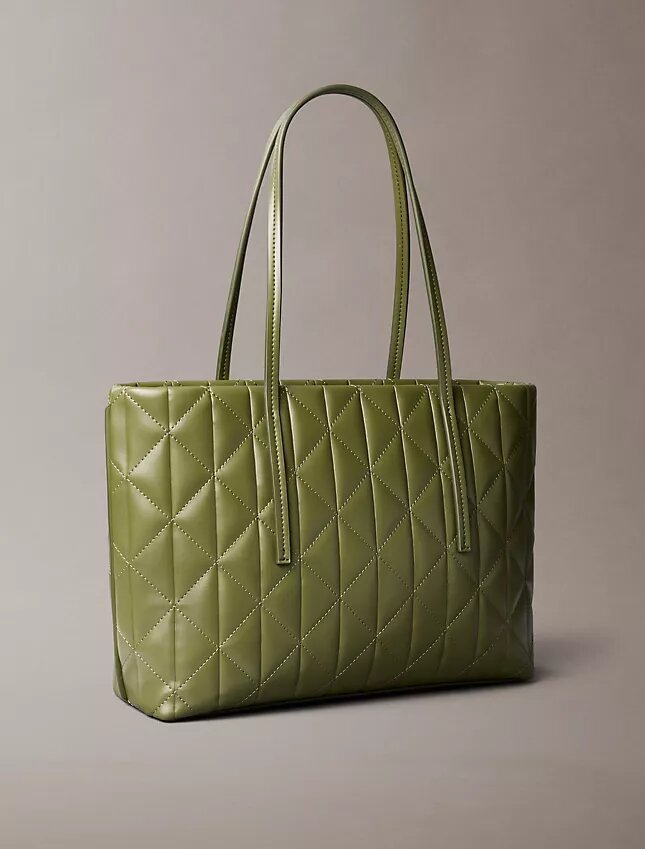 Bolso tote pequeño con logotipo acolchado Bolso tote pequeño con logotipo acolchado