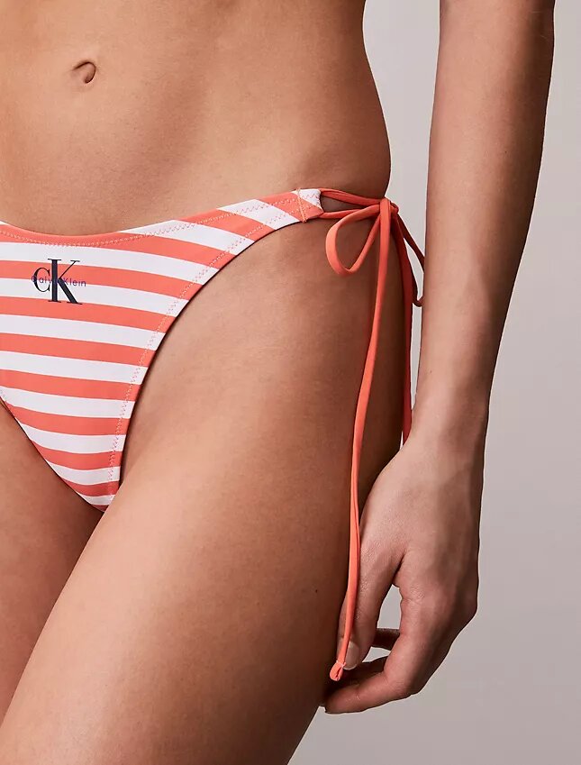 Braguita de bikini con lazo lateral y monograma gráfico Braguita de bikini con lazo lateral y monograma gráfico