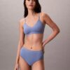 Bralette con aros de gel invisibles y forro ligero Bralette con aros de gel invisibles y forro ligero