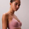 Bralette con aros de gel invisibles y forro ligero Bralette con aros de gel invisibles y forro ligero
