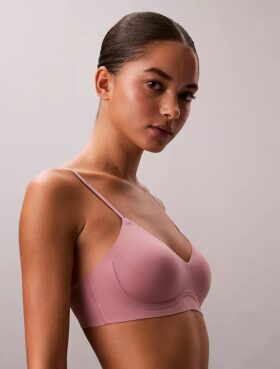 Bralette con aros de gel invisibles y forro ligero