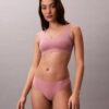 Bralette con aros de gel invisibles y forro ligero Bralette con aros de gel invisibles y forro ligero
