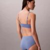 Bralette con aros de gel invisibles y forro ligero Bralette con aros de gel invisibles y forro ligero