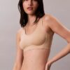 Bralette con aros de gel invisibles y forro ligero Bralette con aros de gel invisibles y forro ligero