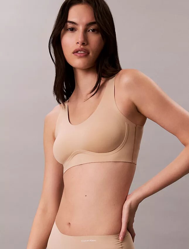 Bralette con aros de gel invisibles y forro ligero Bralette con aros de gel invisibles y forro ligero