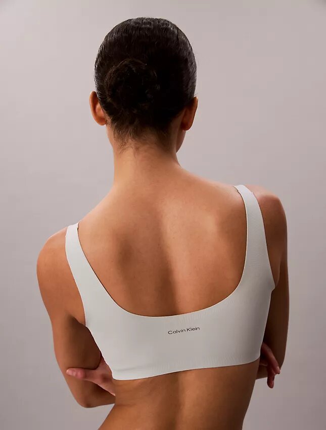 Bralette con aros de gel invisibles y forro ligero Bralette con aros de gel invisibles y forro ligero