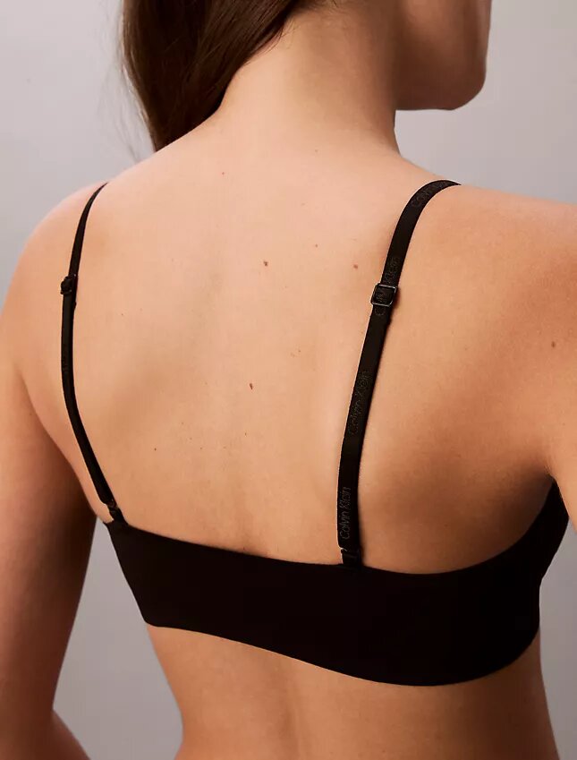 Bralette con aros de gel invisibles y forro ligero Bralette con aros de gel invisibles y forro ligero