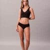 Bralette con cuello en V y forro ligero de Invisibles Bralette con cuello en V y forro ligero de Invisibles