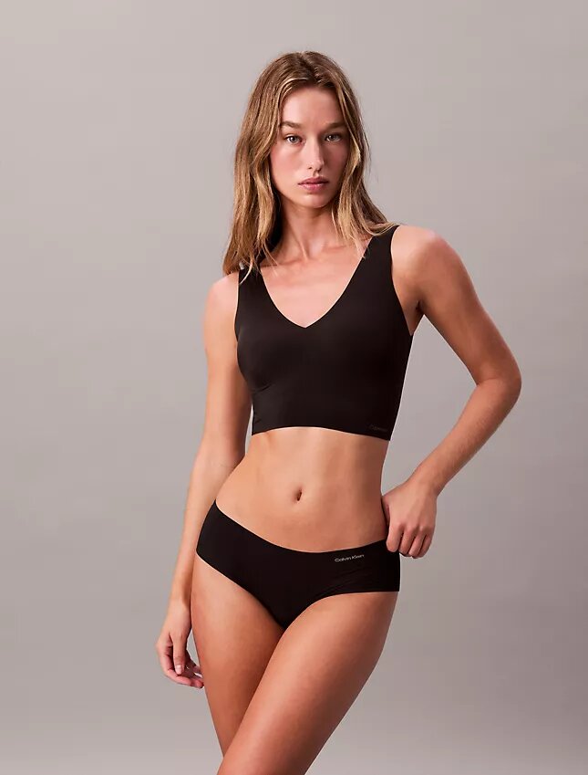 Bralette con cuello en V y forro ligero de Invisibles Bralette con cuello en V y forro ligero de Invisibles