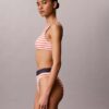 Bralette de baño con monograma gráfico Bralette de baño con monograma gráfico