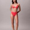 Bralette de baño con triángulo icónico de CK