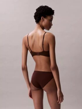 Bralette triangular con forro ligero Form to Body