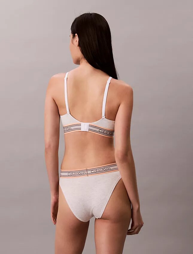 Bralette triangular con rayas de algodón y Modal, ligeramente forrado Bralette triangular con rayas de algodón y Modal, ligeramente forrado