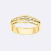 Brazalete con bisagra de forma fluida y escultural Brazalete con bisagra de forma fluida y escultural