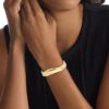Brazalete de forma orgánica