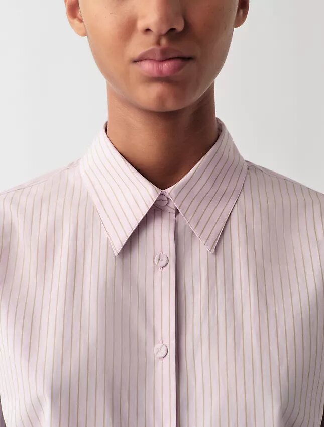 Camisa ajustada con botones Daisy Camisa ajustada con botones Daisy