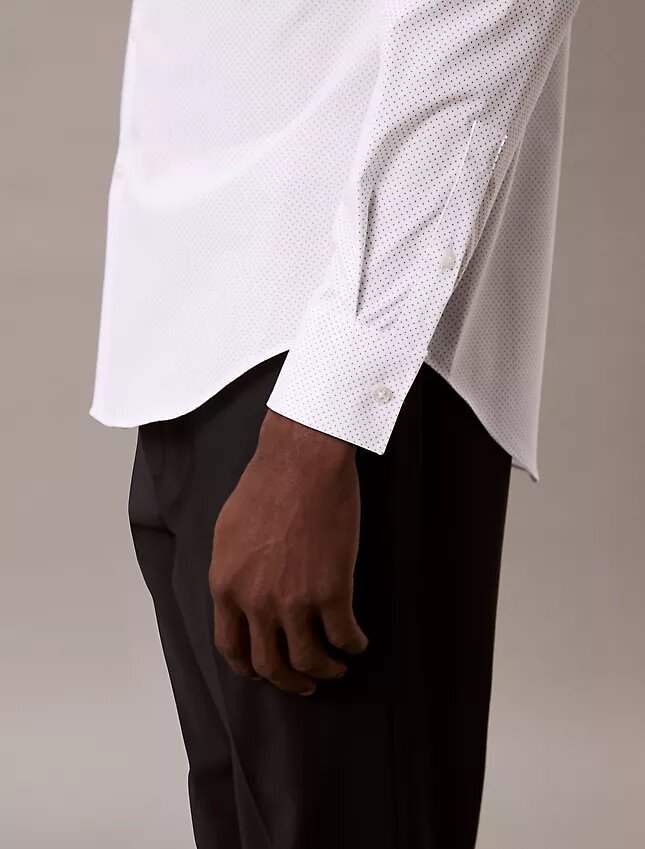 Camisa ajustada con botones y tejido elástico Camisa ajustada con botones y tejido elástico