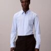 Camisa ajustada de algodón elástico con estampado de cuadros vichy y botones Camisa ajustada de algodón elástico con estampado de cuadros vichy y botones