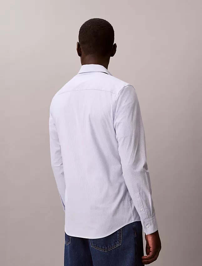 Camisa ajustada de Cotton Stretch a rayas con botones Camisa ajustada de Cotton Stretch a rayas con botones