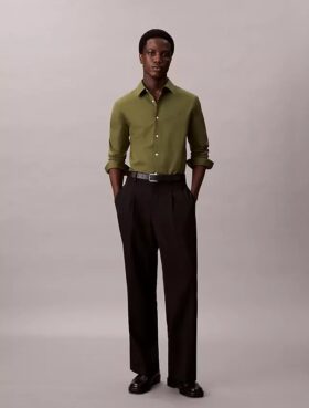 Camisa ajustada de popelín de algodón Cotton Stretch con botones