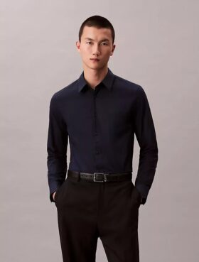 Camisa ajustada de popelín de Cotton Stretch con botones