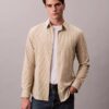 Camisa ajustada elástica a rayas con botones Camisa ajustada elástica a rayas con botones