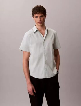 Camisa clásica con botones de Cotton Stretch