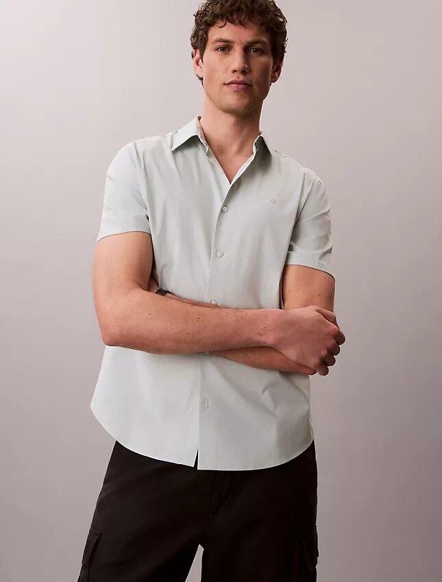 Camisa clásica con botones de Cotton Stretch Camisa clásica con botones de Cotton Stretch