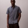 Camisa clásica con botones de seersucker Camisa clásica con botones de seersucker