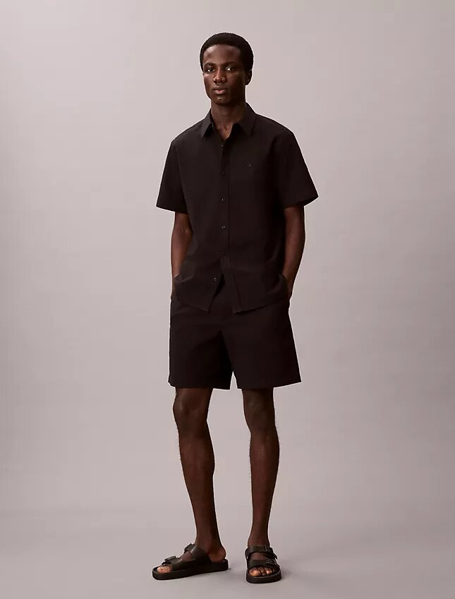 Camisa clásica con botones de seersucker Camisa clásica con botones de seersucker