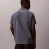 Camisa clásica con botones de seersucker Camisa clásica con botones de seersucker