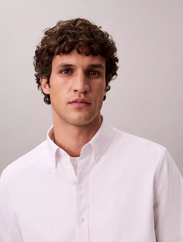 Camisa clásica de algodón elástico a rayas con cuello abotonado Camisa clásica de algodón elástico a rayas con cuello abotonado