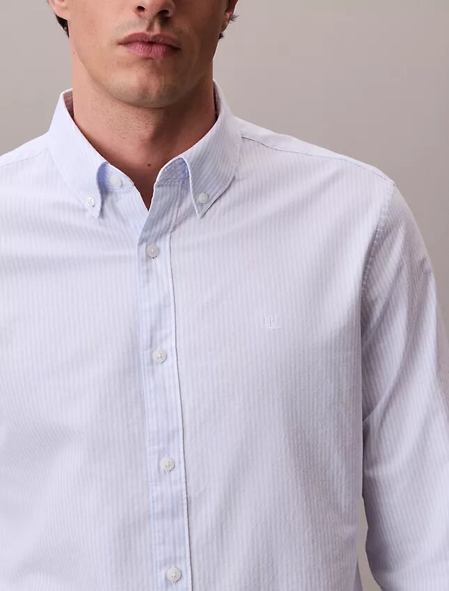 Camisa clásica de algodón elástico a rayas con cuello abotonado Camisa clásica de algodón elástico a rayas con cuello abotonado
