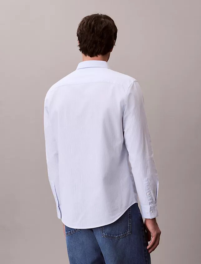Camisa clásica de algodón elástico a rayas con cuello abotonado Camisa clásica de algodón elástico a rayas con cuello abotonado