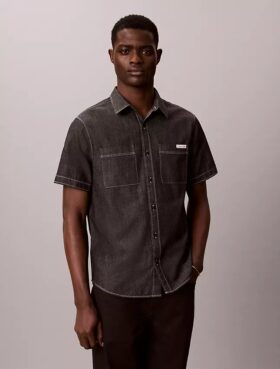 Camisa clásica de cambray con botones