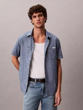 Camisa clásica de cambray con botones