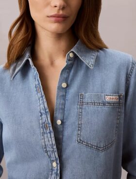 Camisa clásica de Denim con botones