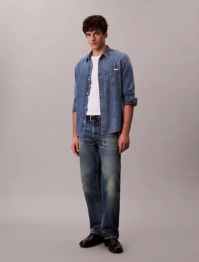 Camisa clásica de Denim con botones Camisa clásica de Denim con botones