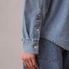 Camisa clásica de Denim con botones