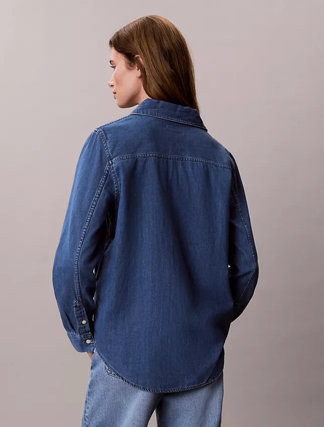 Camisa clásica de Denim con botones Camisa clásica de Denim con botones