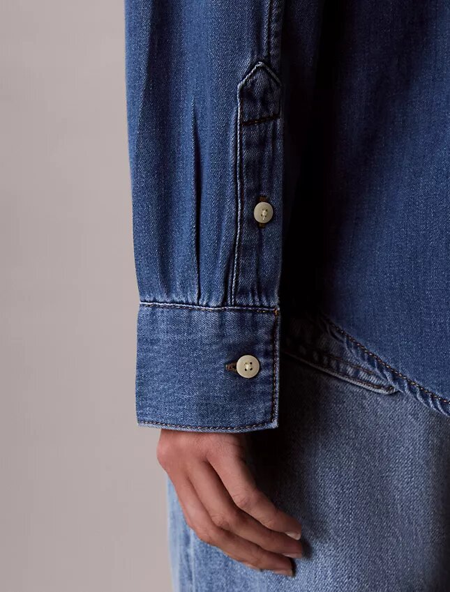 Camisa clásica de Denim con botones Camisa clásica de Denim con botones