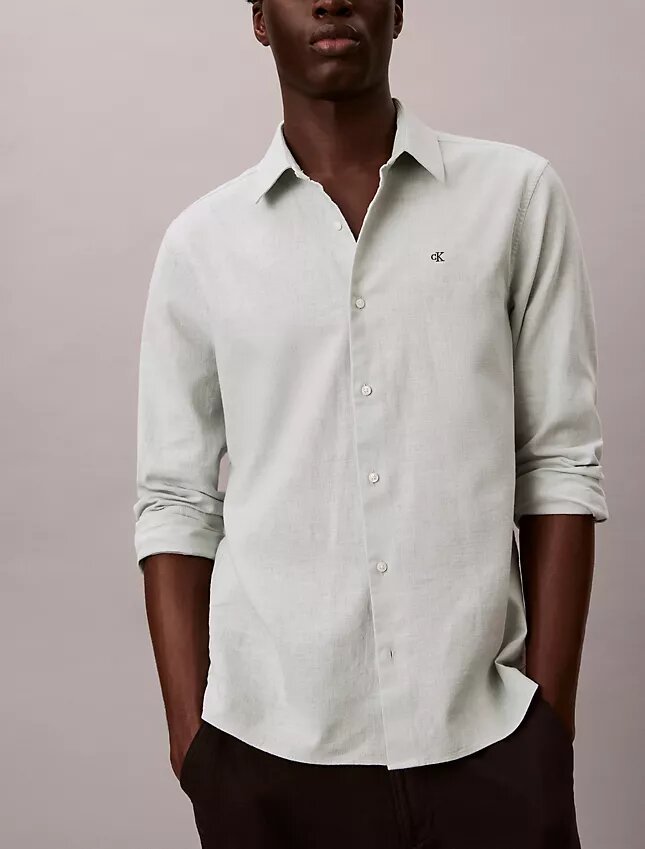Camisa clásica de lino y algodón con botones Camisa clásica de lino y algodón con botones
